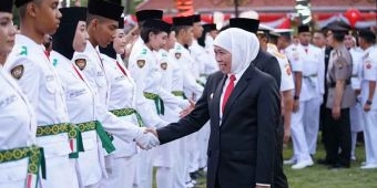 Khofifah Minta Pemuda Aktif Jaga Kualitas Demokrasi di Peringatan Sumpah Pemuda