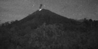 Gunung Semeru Erupsi, Abu Vulkanik Capai 600 Meter
