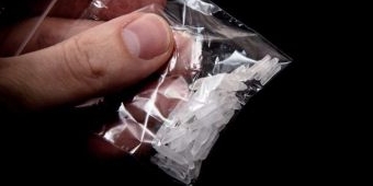 Tukang Cukur di Wonokusumo Surabaya Nyambi Jual Sabu Raup Untung Rp250 Ribu per Gram