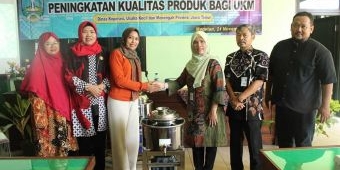 Tingkatkan Skill, Diskop dan UKM Jatim Gelar Bimtek dan Sebar Alat Penunjang Usaha di 4 Kabupaten