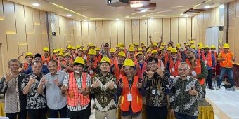 Gelar Pelatihan Konstruksi di Sidoarjo, Tom Liwafa Dorong Kompetensi dan Sertifikasi Pekerja