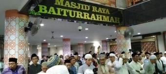 Dapat Ijazah Salat Malam dari Kiai Asep, Warga NU Denpasar Bali Senang