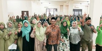 Reses, Ketua DPRD Jatim Serap Aspirasi Masyarakat di Griya Bakti Prapen Indah