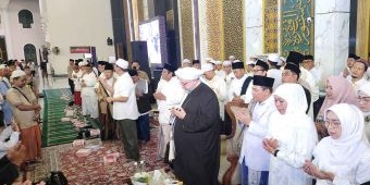 Syekh Afeefuddin di Maulid Akbar MAS, Khofifah: Upaya Unduh Berkah Allah dan Syafaat Rasulullah SAW