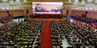 Bisa Wisuda 900 Mahasiswa Secara Luring, Rektor Unej: Saya Sangat Bahagia