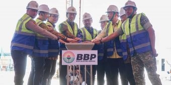 Hadiri Groundbreaking Nitrate Complex, Bupati: Gresik Kian Kokoh Jadi Magnet Investasi Nasional