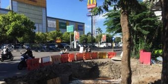 Diduga Lalai, Proyek Gorong-Gorong di Surabaya Telan Korban