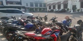 Polrestabes Surabaya Amankan 100 Motor Balap Liar saat Razia Presisi