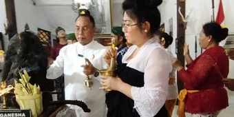Resi Agung dari Bali Pimpin Upacara Jamasan Arca Ganesha, Simbol Kabupaten Kediri