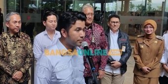 Wali Kota Kediri Turut Saksikan Inagural Flight Bandara Dhoho di Hari Pahlawan