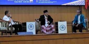 di-uin-jakarta-kiai-asep-ungkap-kunci-sukses-mengajar-murid-seperti-anak-cari-ikan-di-sungai