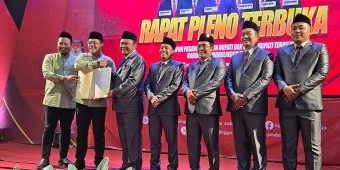 KPU Tetapkan Gus Haris-Lora Fahmi Sebagai Bupati Terpilih Periode 2024-2029