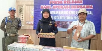 Gelar Operasi Gabungan, Satpol PP Kota Batu dan Bea Cukai Malang Sita 27.476 Batang Rokok Ilegal