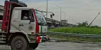 Genangan di Exit Tol Bunder Dikeluhkan, Kepala DCKPKP Gresik Bilang Begini