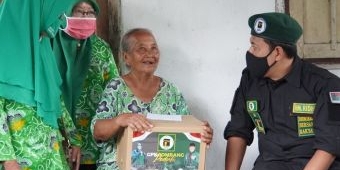 Peduli Sesama, GPK Jombang Salurkan 400 Paket Sembako ke Lansia dan Janda Kurang Mampu