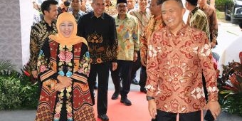 Khofifah Hadiri Acara Kenal Pamit Kapolda Jatim