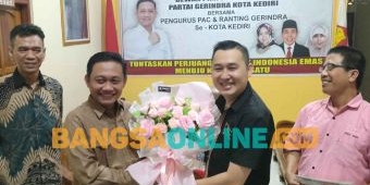 Selain Silaturrahim, Ronny Serahkan Persyaratan Pendaftaran Pencalonan Wali Kota Kediri ke Gerindra