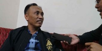 Ditanya soal Jual Beli Kios, Kepala Pasar Kolpajung Irit Bicara