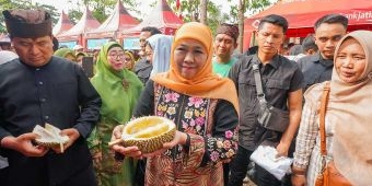 Nikmat dan Meriahnya Bazar Durian Khas Pasuruan, Jenis Kasmin Jadi Favorit Khofifah