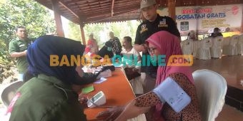 Yayasan Pare Penuh Kasih Gelar Pengobatan Gratis di Area Wisata Bukit Gandrung Kediri