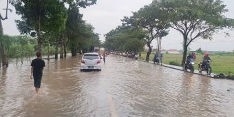 Intensitas Hujan Tinggi, 3 Kecamatan di Probolinggo Dilanda Banjir, Jalan Pantura Macet 8 Km