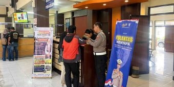 Satlantas Polres Kediri Kota Hadirkan Polantas Menyapa di Samsat