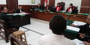 Sidang Kasus Penipuan Pencairan Modal Rp25 M PN Surabaya: 2 Terdakwa Duduk di Pesakitan