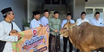 Eratkan Silaturahim, Kuatkan Sinergi, PKS Jatim Serahkan Hewan Kurban ke PWNU, MUI, dan PWM