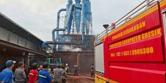 Blower CV Kharisma Duta Utama Gresik Terbakar