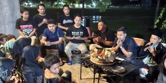 Anak Muda Lintas Agama di Sidoarjo Gelar Buka Bersama Anak Jalanan