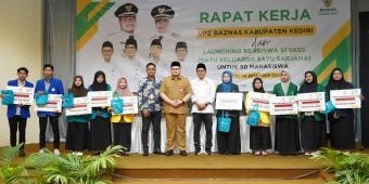 ZIS Baznas Meningkat Hampir 70 Persen, Bupati Kediri Launching Program Beasiswa SKSS