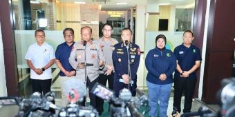 Kapolda Jatim Tegaskan Penyelidikan Robohnya Ponpes Al Khoziny Dilakukan Profesional