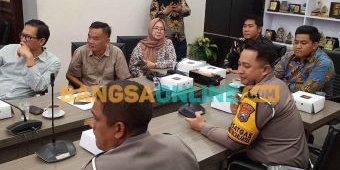 Undang Kasatlantas dan Pengusaha, Ketua DPRD Gresik Minta Sopir Dump Truk Taati Jam Operasional