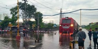 Cuaca Ekstrem Ganggu Jalur Kereta Daop 4 Semarang, KAI Berlakukan Operasi Memutar