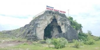 Mengintip Pesona Bukit Anjhir di Bangkalan