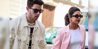 ​Priyanka Chopra dan Nick Jonas Pamer Kemesraan di Paris