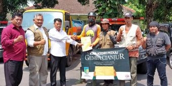 Kepala BPBD Kabupaten Kediri Lepas Relawan ke Cianjur