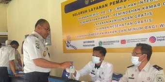 Lapas Pamekasan Gelar Tes Urine Dadakan, Semua Petugas dan Napi Negatif Narkoba