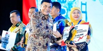 Jawa Timur Raih Penghargaan Penurunan Pengangguran Terbaik