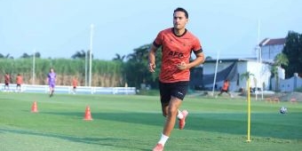 Ezra Walian Kembali Perkuat Persik Jelang Laga Tandang Kontra Persijap