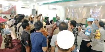 Agen Pegadaian Syariah Palengaan Pamekasan Diduga Bawa Kabur Barang Gadai Miliaran Rupiah