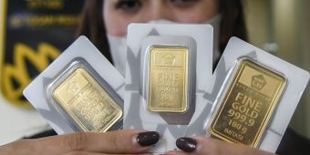 Terus Merosot, Harga Emas Antam 0.5 Gram Hari Ini Rp1 Jutaan