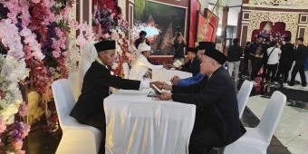 20 Pasangan di Situbondo Ikuti Nikah Massal Gratis, Dapat Hadiah Bulan Madu