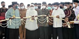 Bersama Jusuf Kalla dan Haedar Nashir, Gubernur Khofifah Resmikan Masjid Al Fattah di Tulungagung