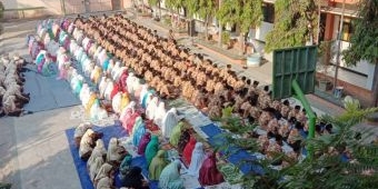 Ratusan Siswa - Guru MTs YPM 1 Wonoayu Sidoarjo Gelar Doa Bersama dan Tahlil untuk BJ Habibie