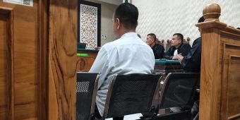 Terdakwa Penggelapan Uang Kasur Busa Sidoarjo Bantah Gelapkan Rp620 Juta, Jaksa: Bukti Sudah Terang