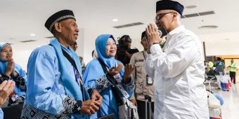menhaj-gus-irfan-tinjau-fast-track-soetta-125-ribu-jamaah-nikmati-layanan-tanpa-antre-imigrasi