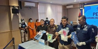 BNNP Jatim Musnahkan Hampir 1 Kg Sabu, 2 Tersangka Ditangkap