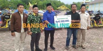 Gandeng BPJS, PT Sehat Tentrem Berikan Santunan Rp42 Juta untuk Tukang Becak di Jombang