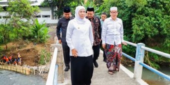Gubernur Jatim Target Rekonstruksi Jembatan di Ponpes Zainul Hasan Genggong Tuntas Agustus
